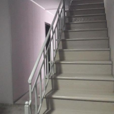 Guest House Max Khmel'nyts'kyy Ngoại thất bức ảnh