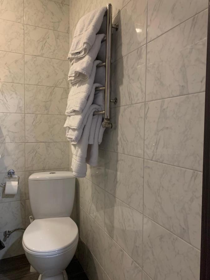 Guest House Max Khmel'nyts'kyy Ngoại thất bức ảnh