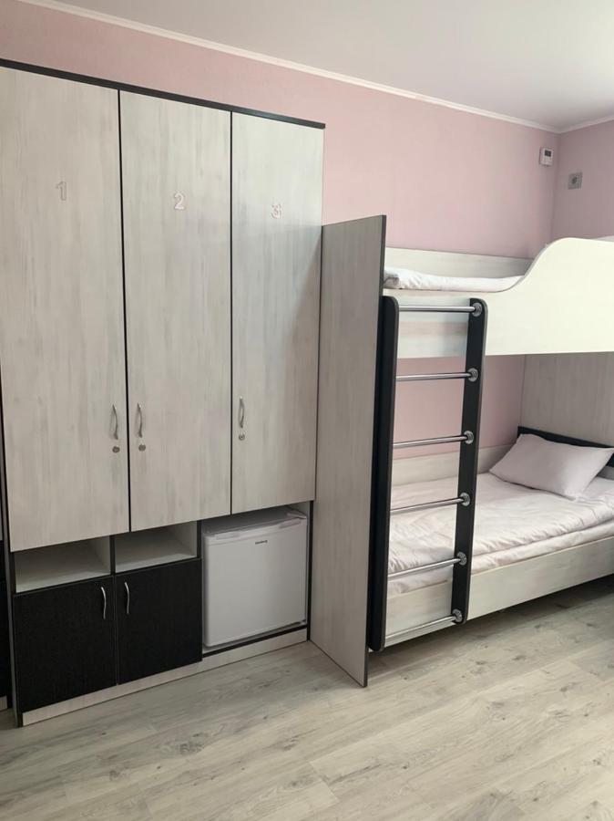 Guest House Max Khmel'nyts'kyy Ngoại thất bức ảnh